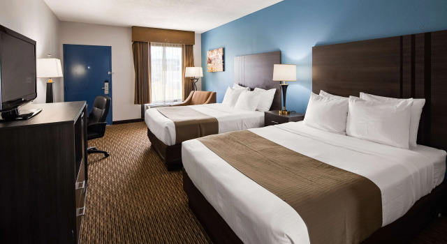 Четырёхместный номер Standard Best Western Emporia