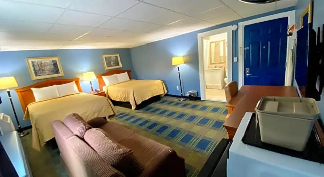 Номер Deluxe Royal Inn