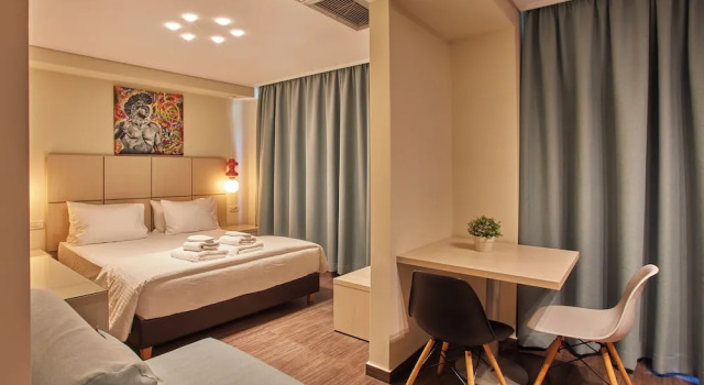 Двухместный номер Deluxe c 1 комнатой с балконом Athens Way Pop Art Hotel