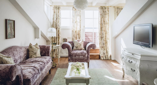 Relais & Chateaux Hotel Castel Fragsburg, Забронировать Отель Меран 