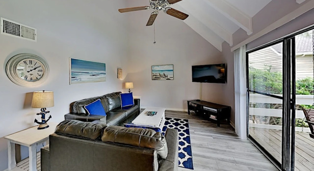 542nd98c 2 Bedroom Condo, Varaa Lomakoti Miramar Beach Emerald Coast