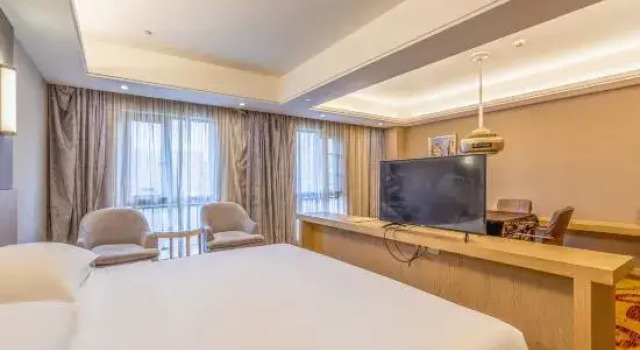 Люкс Vienna International Hotel