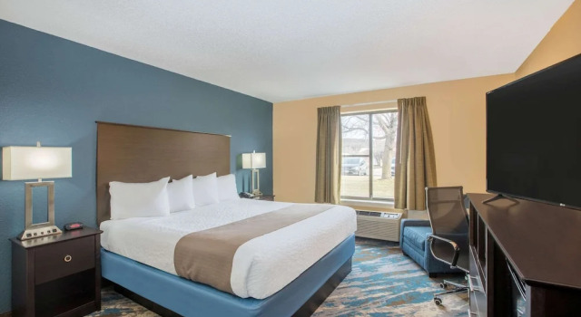 Двухместный номер Standard AmericInn by Wyndham Prairie du Chien