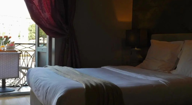 Двухместный номер Deluxe с балконом Hotel De La Mer