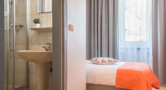 Camera Standard Mandarina Hotel STRASSEN