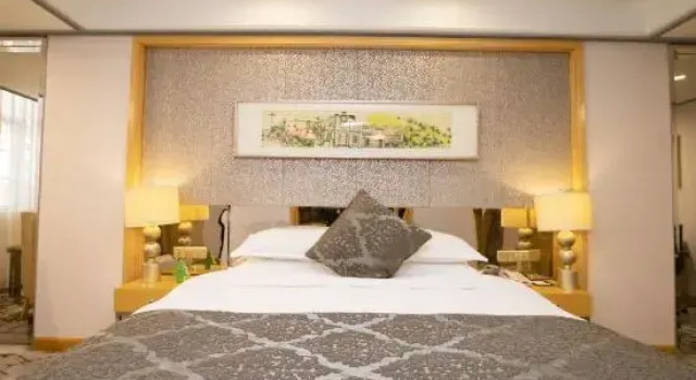 Suite Yazz Hotel