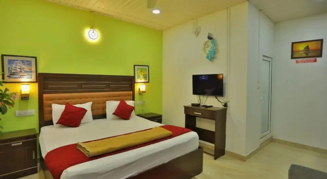 The Svarga Hill View Resort, Забронировать Курортный отель Отели штата Кералы 3 звезды, 3*
