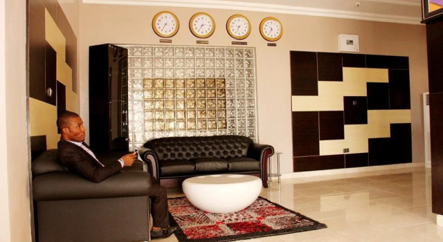 La Diva Hotels & Events Centre, Rezerwuj Hotel Asaba Nigeria