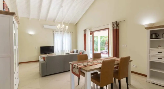 Modern Holiday Home Near Mambo Beach in Willemstad