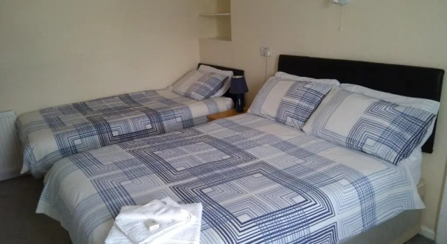 Трёхместный номер Standard LAMPLIGHTER GUESTHOUSE