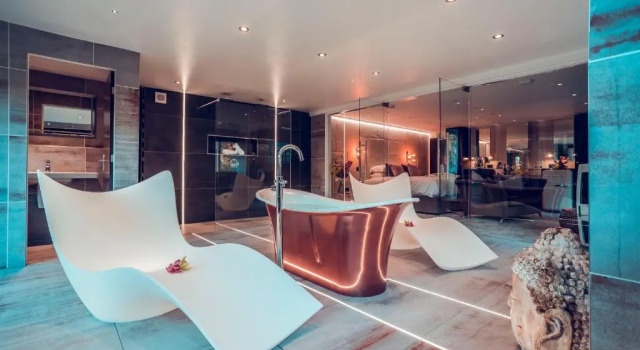 Aphrodites Group - Luxury Hot Tub Suites in Central Lake District, Забронировать Отель Бизнес-отели Англии, 4* 5*