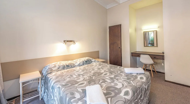 Люкс Standard Riverside Motel