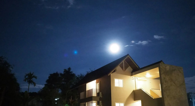 Shanti-Retreat Hotel