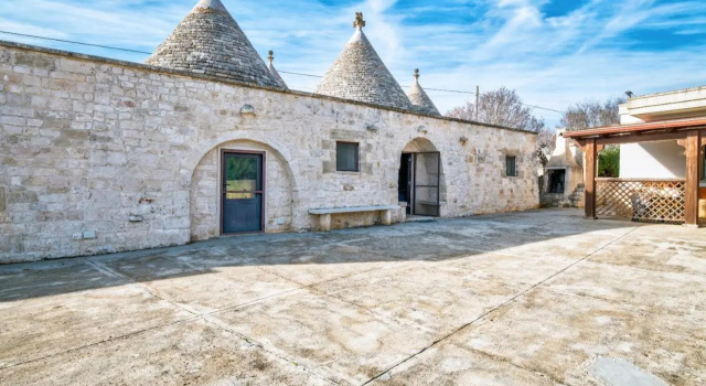 Trulli Martina, Rezervați Hotel Hoteluri în Valle d'Itria cu piscină, Piscină