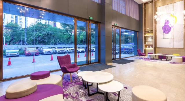 Lavande Hotels·Qingyuan Xincheng Bus Station, Boek Hotel Hotels in Guangdong met parkeren, Parkeren