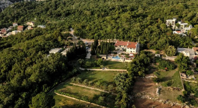 Old Stone Villa Talići Hill, Book Villa Sommerhuse i Brca, Hytte