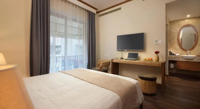 Двухместный номер Deluxe с балконом MK Premier Boutique Hotel