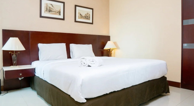 2BR Apartment with Private Bathtub at Galeri Ciumbuleuit 1, Boek Appartement Hotels in Bandung met parkeren, in de buurt van Parahyangan Catholic University, Parkeren