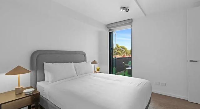 Апартаменты Lovely 1-bed With Balcony in St Kilda's Heart
