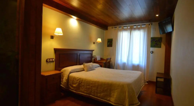 Hotel Rural El Portón de Murillo, Book Hotel Hotels in Aragon with Parking, Parking