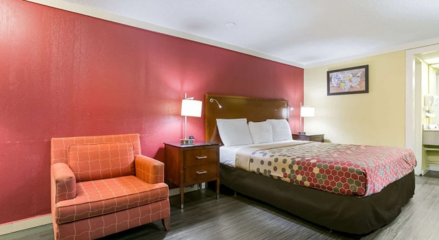 Econo Lodge, Book Hotel Hoteller i Frederick med pool, Swimmingpool