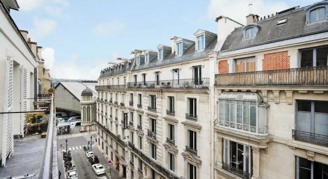 Charming apt With Balcony - 1br/2p - Saint Lazare, Забронировать Апартаменты/квартира Париж Иль-де-Франс, рядом с Вокзал Сен-Лазар