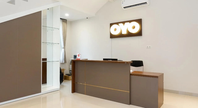 OYO 388 Raka Residence Syariah, Book Hotel Hotels in East Java with Breakfast, Breakfasts