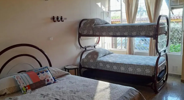 VILLA BETTY, Book Villa Hotels in Anapoima with Parking, Parking