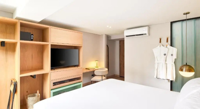 Люкс Executive Wellcomm Spa & Hotel