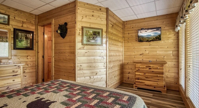 Ern849- Sweet Escape - Great Location! Close To Action! 4 Bedroom Cabin by RedAwning, Забронировать Дом для отпуска Виллы Пиджен-Фордж, рядом с Американские горки Смоки-Маунтин, Вилла