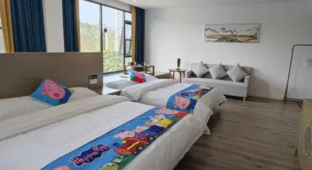 Люкс Yuanshanshe Homestay (Guilin Rongchuang Paradise University of Technology)