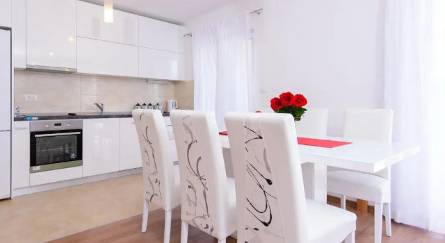 Apartment Violeta 1 with private terrace, Забронировать Апартаменты/квартира Отели Региона Дубровника с парковкой, Парковка