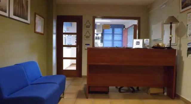 Roca Nevada Suites, Book Condo Hotel Hotels in Aragon with Parking, Parking