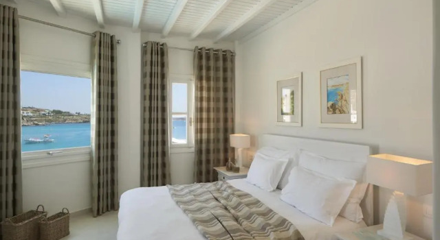 Полулюкс Petinos Beach Hotel