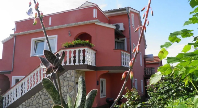 Apartments Lea, Prenota Appartamento Hotel a Isole Quarnerine con parcheggio, Parcheggio
