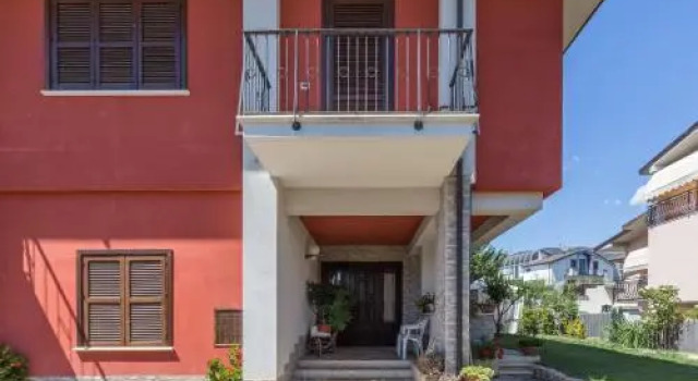 Il Mandorlo Rooms & Garden, Prenota Hotel LʼAquila 