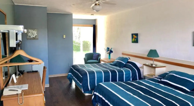 Четырёхместный номер Standard с видом на реку Motel Belle Riviere
