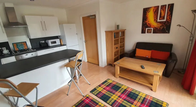 Lovely, Light and Airy 1-bed Flat in Stornoway, Varaa Hotelli Steòrnabhagh Isle of Lewis