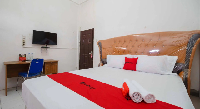 RedDoorz Syariah near Stasiun Kereta Api Kisaran, Rezerwuj Hotel Kisaran Sumatra