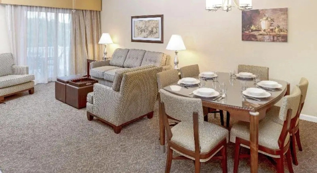 Люкс Цокольный этаж Hilton Vacation Club The Historic Powhatan Williamsburg