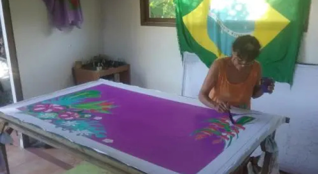 Fare Manureva, Boek Hotel Haapiti Moorea