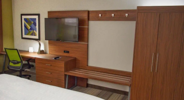 Номер Standard Holiday Inn Express & Suites Moore by IHG