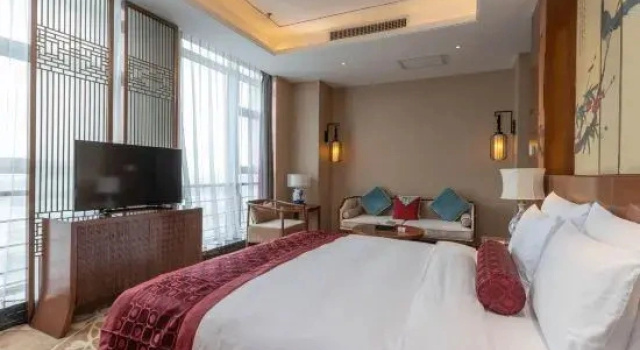 Люкс Deluxe Xi'an YongChang Hotel