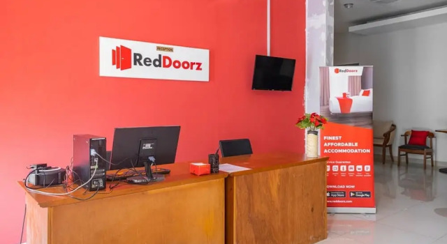 RedDoorz near Siloam Karawaci 3, Prenota Affittacamere Affittacamere a South Tangerang, Affittacamere
