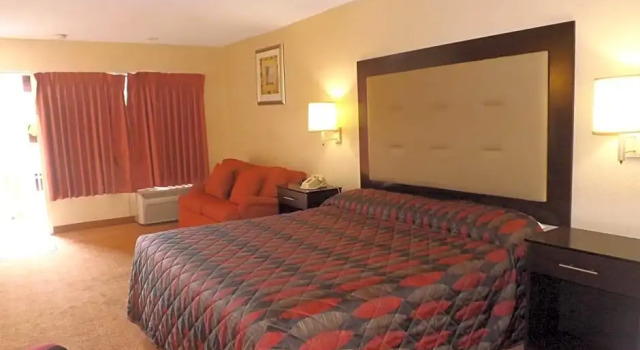 Номер Deluxe Plantation Inn Hotel and Lounge