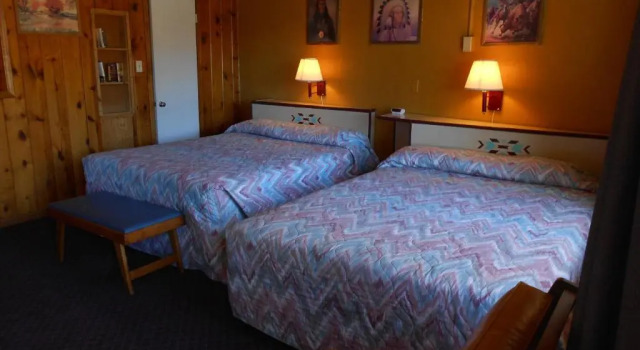 Четырёхместный номер Standard Redrock Country Inn
