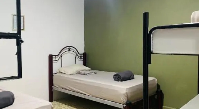 Кровать в общем номере Lool Beh Hostal