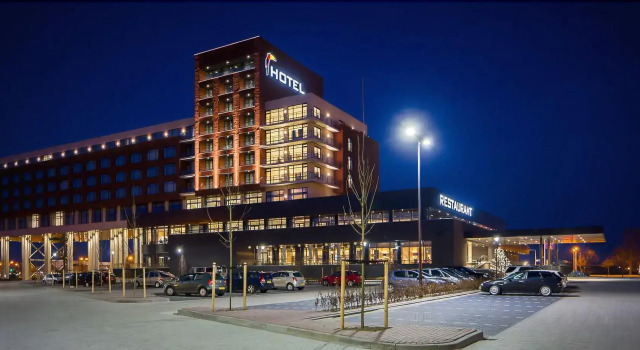 Van Der Valk Hotel Zwolle, Varaa Hotelli Hotellit Salland ruokailulla, Puolitäysi / Täysihoito