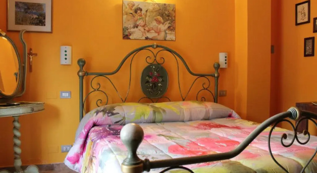 B&B Sandra, Забронировать Отель Отели Лугана-ди-Сирмионе с парковкой, Парковка