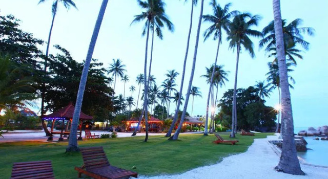 Bintan Cabana Beach Resort, Забронировать Курортный отель Отели Беракит с бассейном, Бассейн